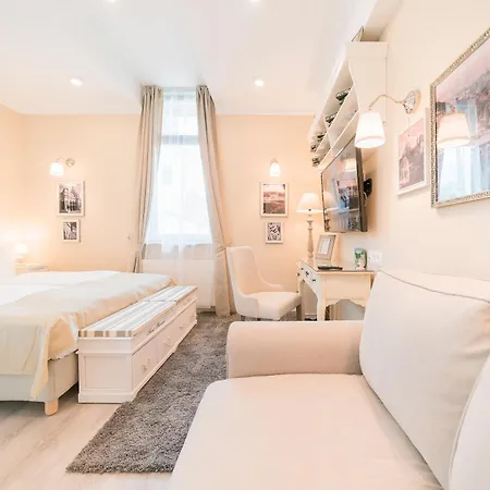 Apart-hotel Revelton 4*