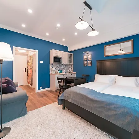 Revelton Aparthotel 4*