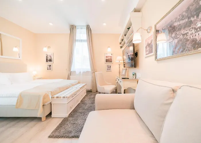Apartmanhotel Revelton 4*