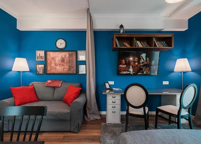Revelton Aparthotel